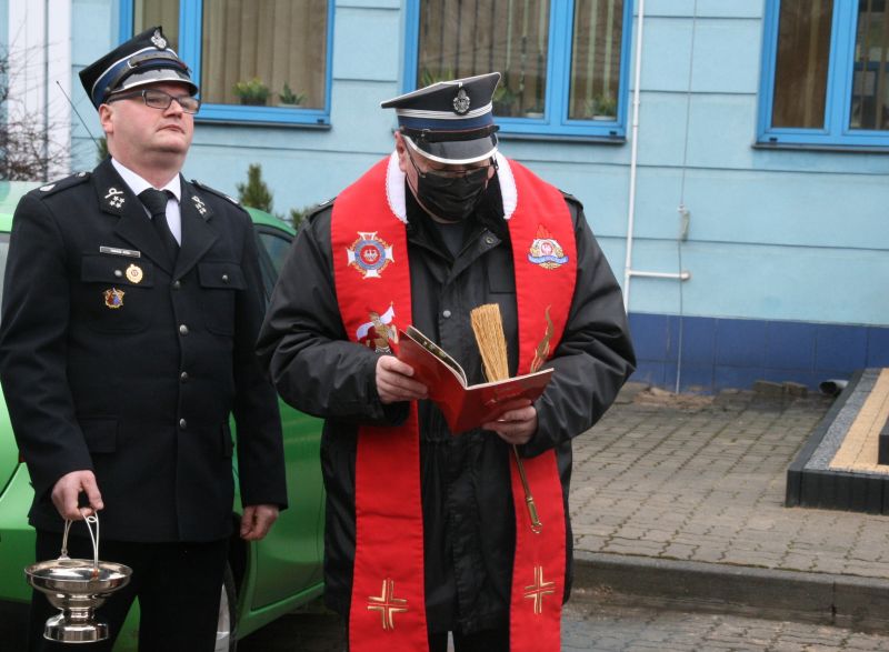 Przekazanie nowego samochodu pożarniczego dla OSP w Zamieniu