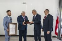 Uhonorowanie Zygmunta Warszawskiego dyplomem i medalem pamiątkowym Pro Masovia
