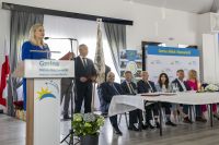 Wręczenie podziękowań za wieloletnią pracę i zaangażowanie na rzecz Gminy Mińsk Mazowiecki