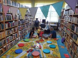 Relacja z pierwszego spotkania z maluszkami w Bibliotece